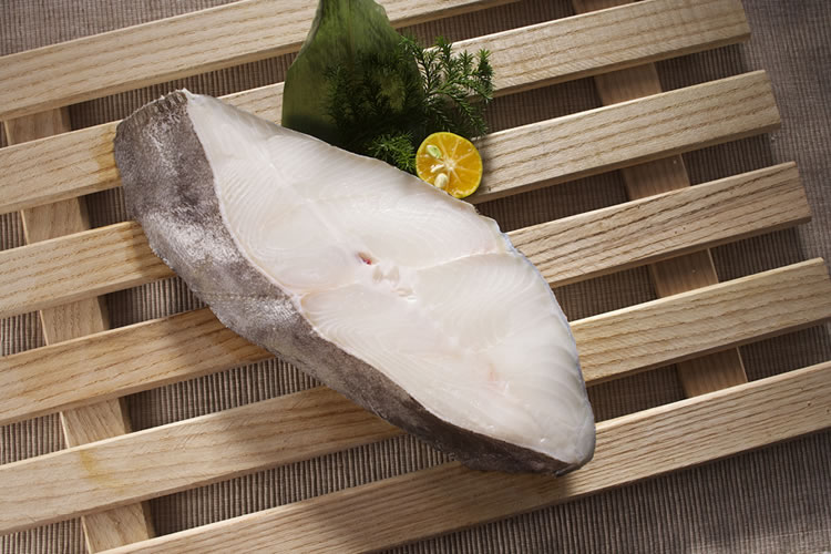 大比目魚-切片ZAK3L整件 (全無洞/11~12片/25%冰/6kg/件)#整件-1E6A【魚大俠】FH135